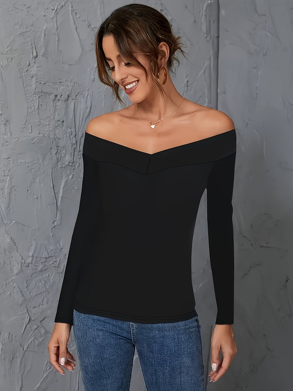 Shoulderless Long Sleeve Top